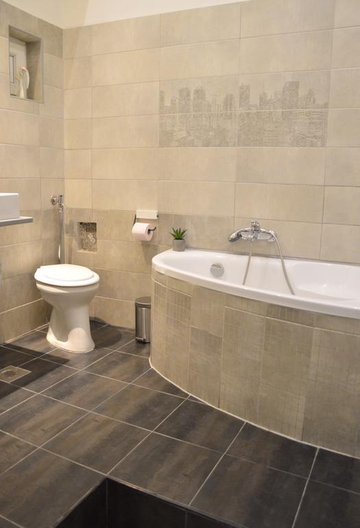 Friendly Apartment In Center Budapest Eksteriør bilde