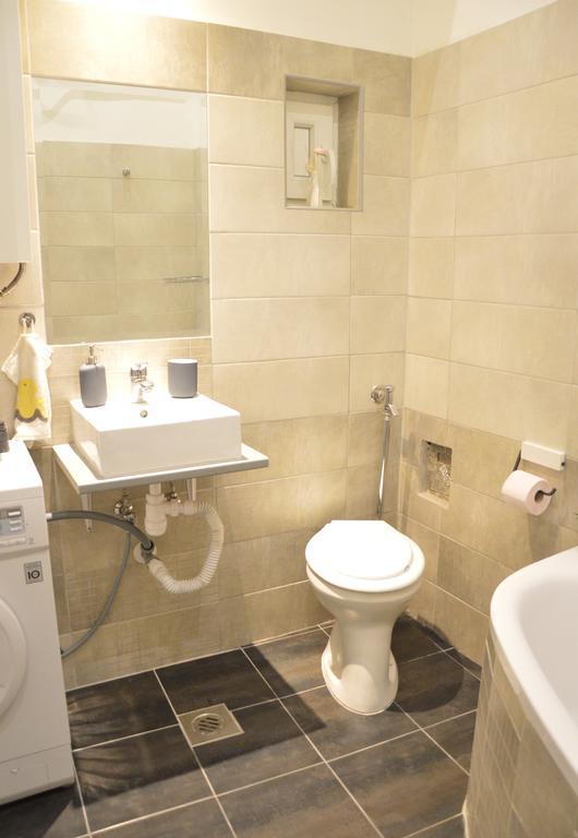 Friendly Apartment In Center Budapest Eksteriør bilde