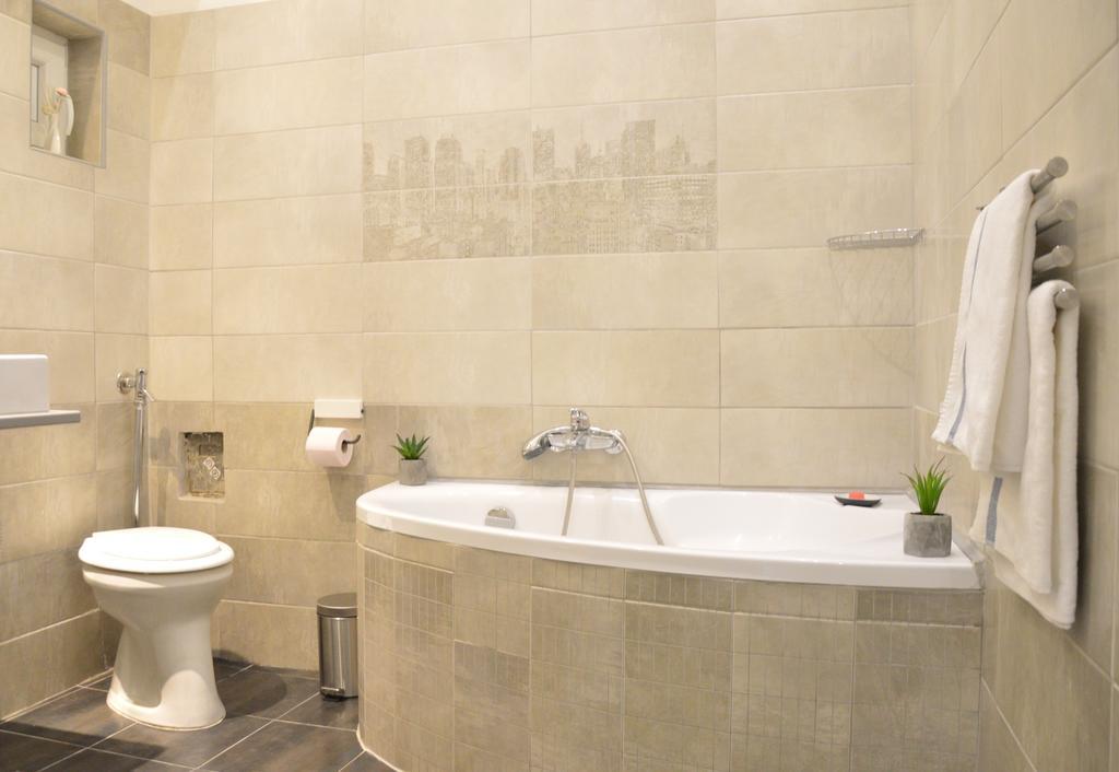 Friendly Apartment In Center Budapest Eksteriør bilde